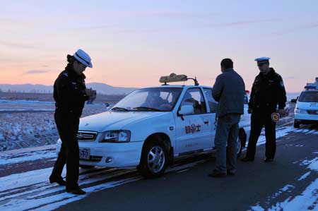 扎兰屯降温降雪 73条客运班线管制-扎兰屯地区