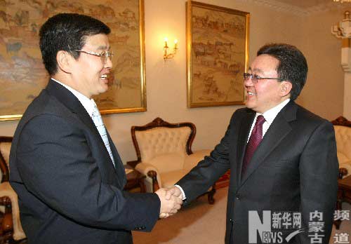 蒙古国总统外交部长分别会见巴特尔