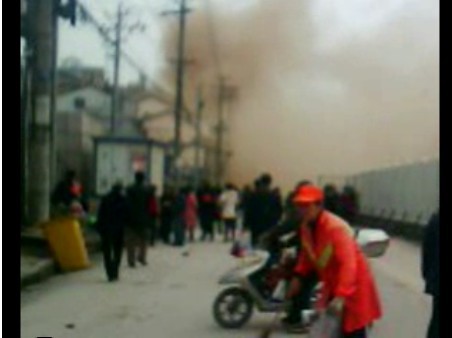武汉人口出逃_武汉地铁出人口图片(3)
