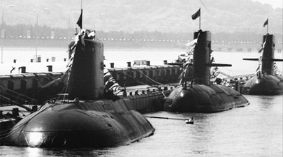 中国怎么造的潜水艇 10342217_965511.jpg