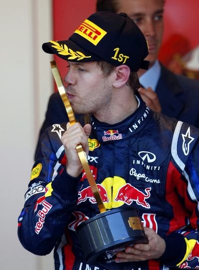 F1-维特尔摩纳哥险胜 事故频发雷诺车手受伤