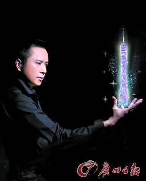 丁建中1秒穿越600米 小蛮腰