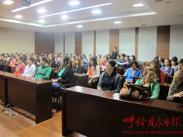 我市导游员签订文明服务承诺书