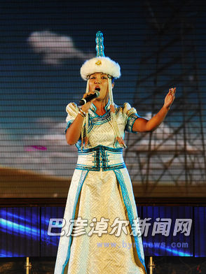 内蒙古山曲民歌曲谱_内蒙古民歌歌手