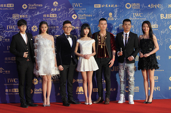 《左耳》亮相北影节 马思纯时尚造型惊艳红毯 - - 内蒙古新闻网 - 娱乐频道