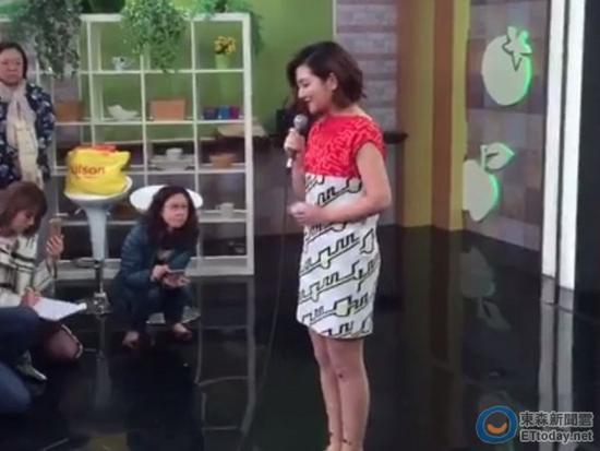  Selina离婚 后首现身泪崩发声:心疼前夫阿中(图