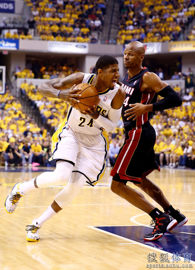 高清:雷阿伦职业生涯经典图 对抗科比三分出手