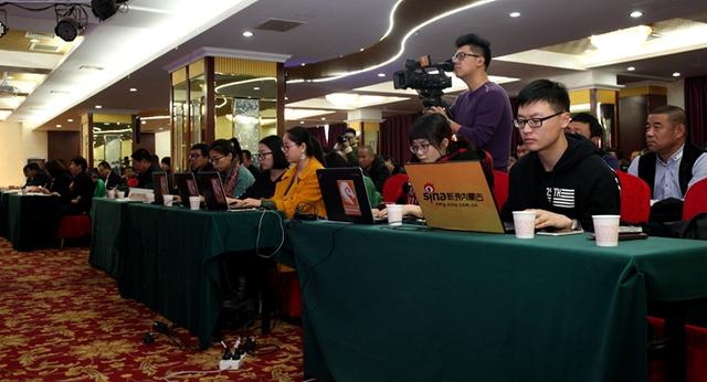 玉泉区举办农村“三委会”成员学习十八届六中全会精神培训班