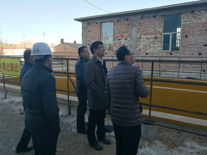 二连浩特市领导率队开展安全生产检查