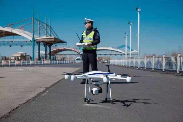 厉害了我们的交警!高科技警用装备打造新勤务