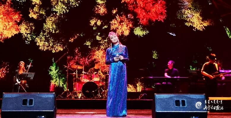 快乐歌曲表演视频 00300305434_2f47fffa.jpg