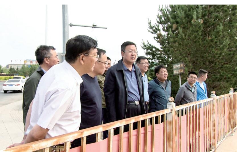 罗虎在深入锡林浩特市调研城市防洪体系和能力建设