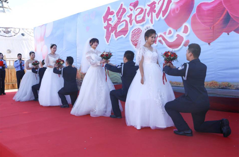 婚纱团队_张伟专业团队(2)