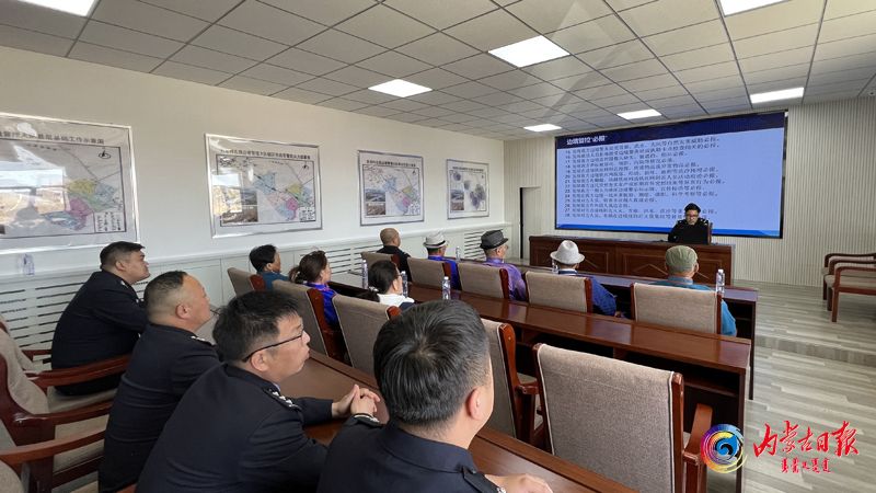 推动五大任务见行见效·我在现场丨护边员展览馆迎来了一群“VIP”-新闻中心-内蒙古新闻网