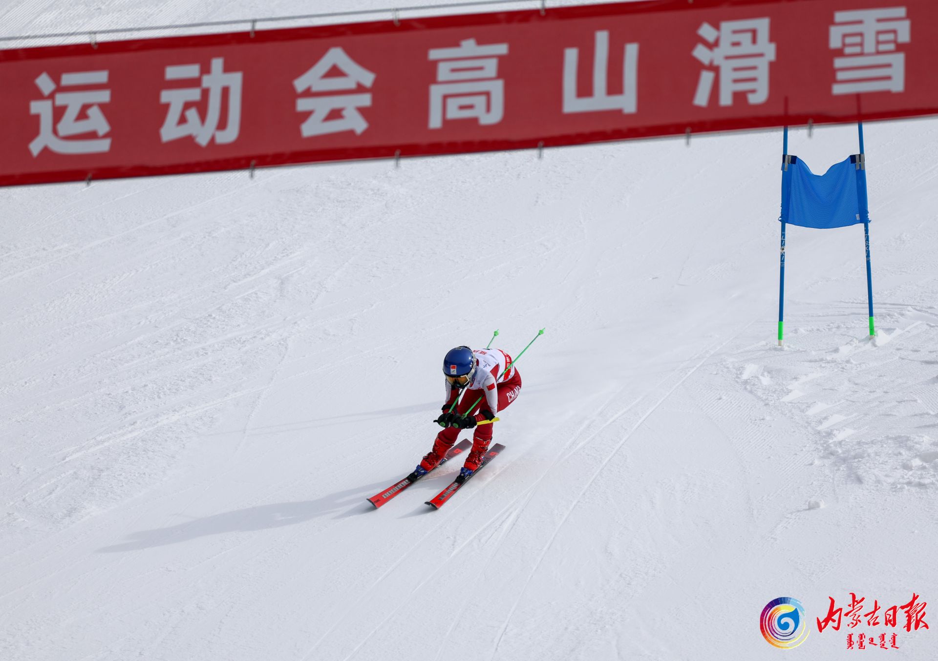 滑雪大神征服野雪坡惊险一刻