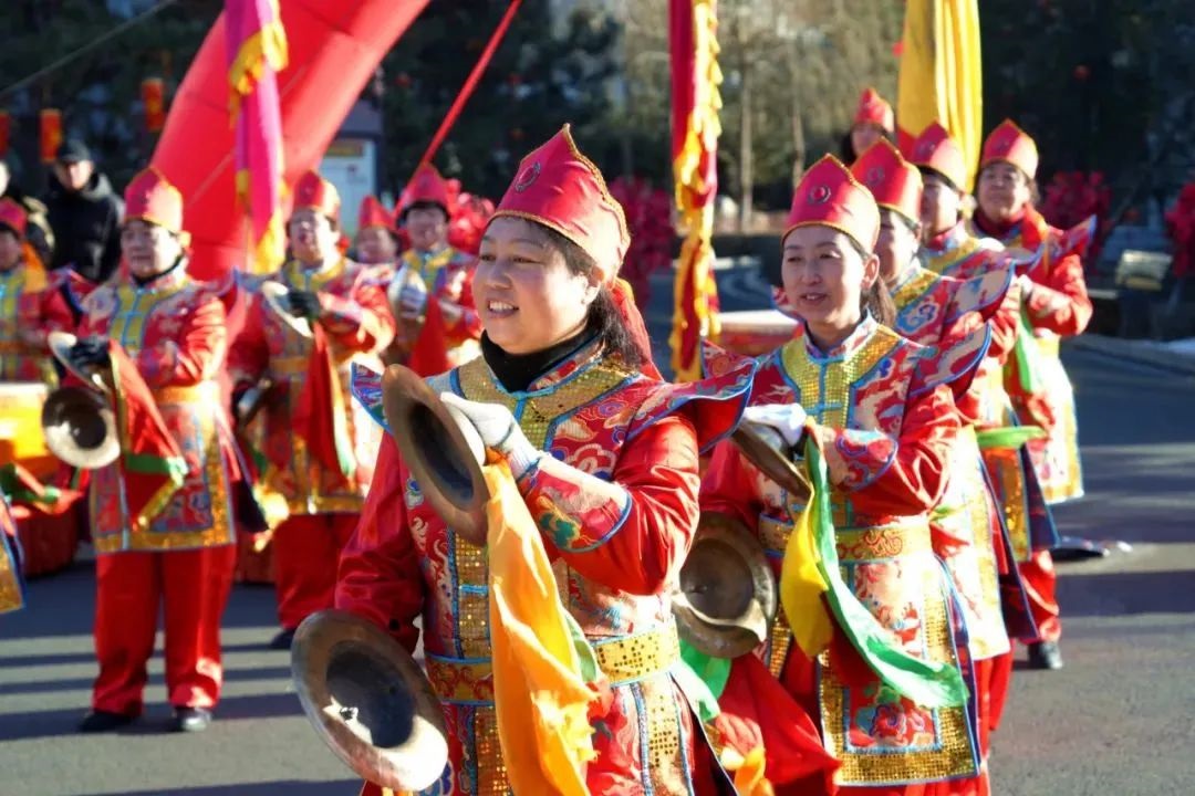 惱包村：張燈結彩迎新春