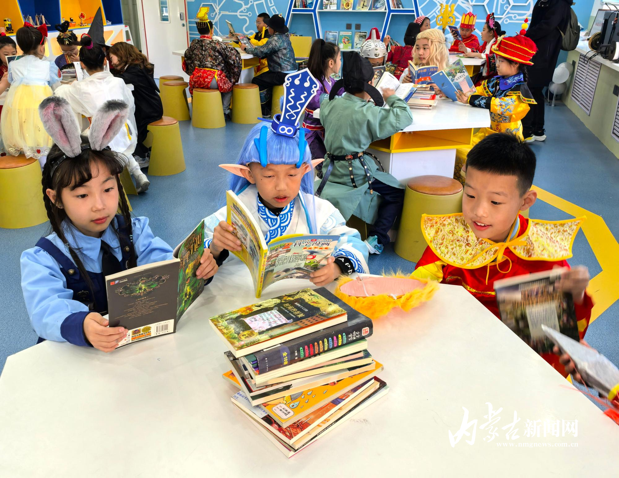 走進(jìn)書中世界9.jpg mmexport1745374958705.jpg