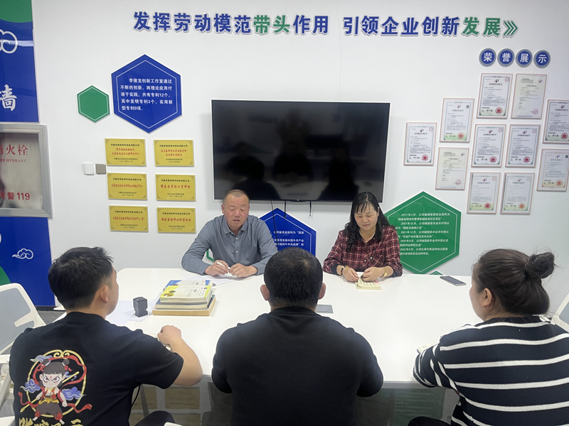 四子王旗两牧民从传统养羊到胚胎移植专家的