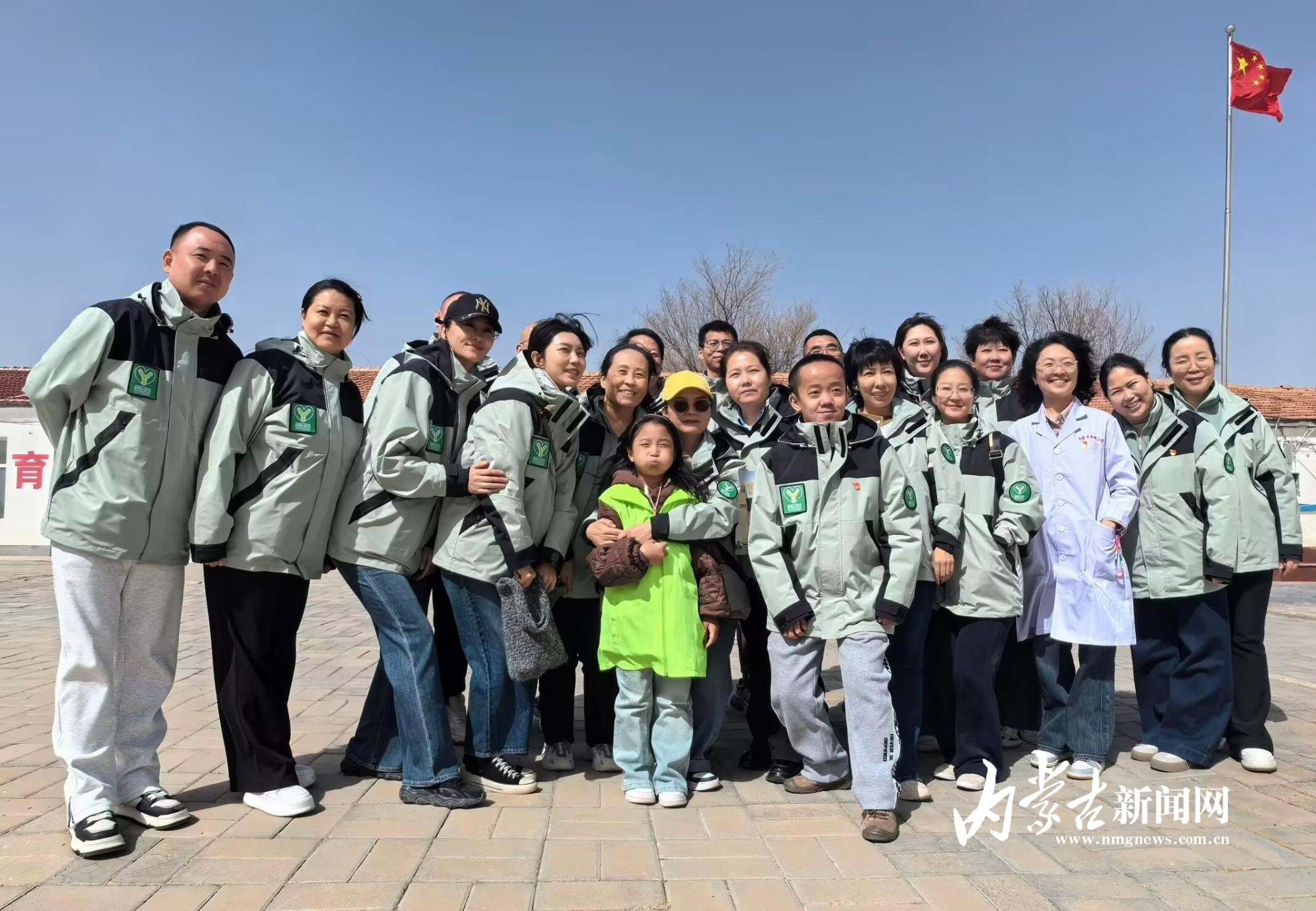 蕓公益協(xié)會有一群朝氣蓬勃的志愿者 mmexport1745890590307.jpg