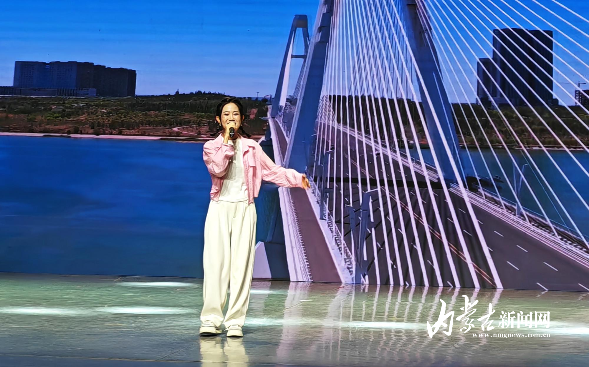 歌曲表演 IMG_20250716_175128.jpg