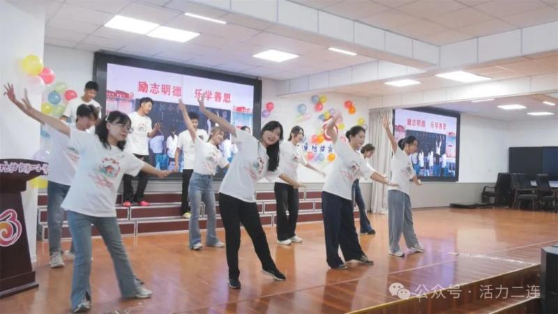 跨越千里的“国门握手”：“红烛苗圃”成长营点亮边境少年科学梦