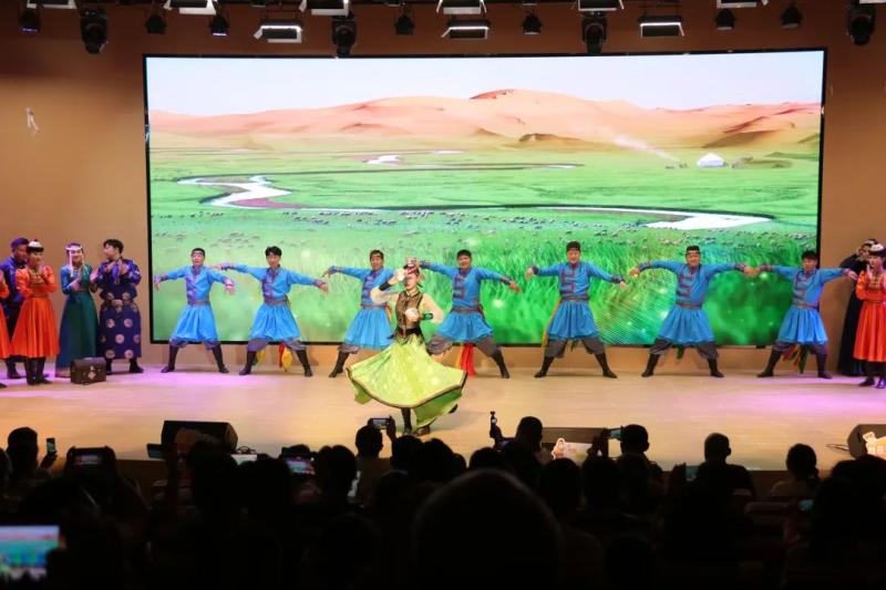 草原天籁响彻长安城！阿拉善盟乌兰牧骑全国巡演在西安启幕