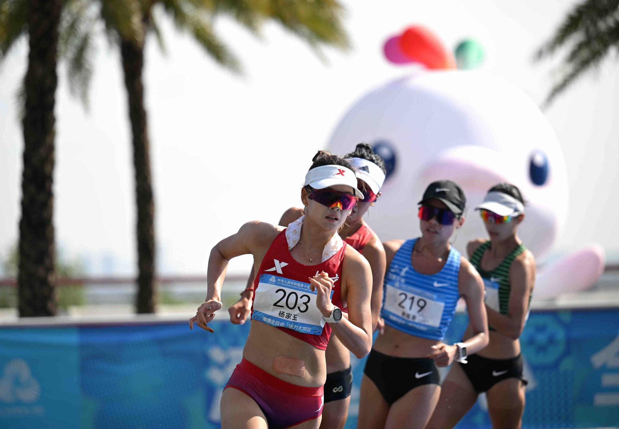 内蒙古姑娘杨家玉实现全运会三连冠