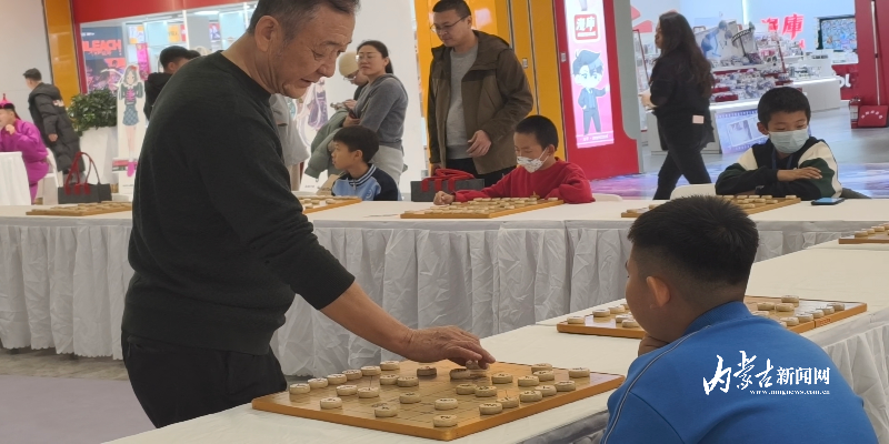 对弈 mmexport1762935561306.jpg