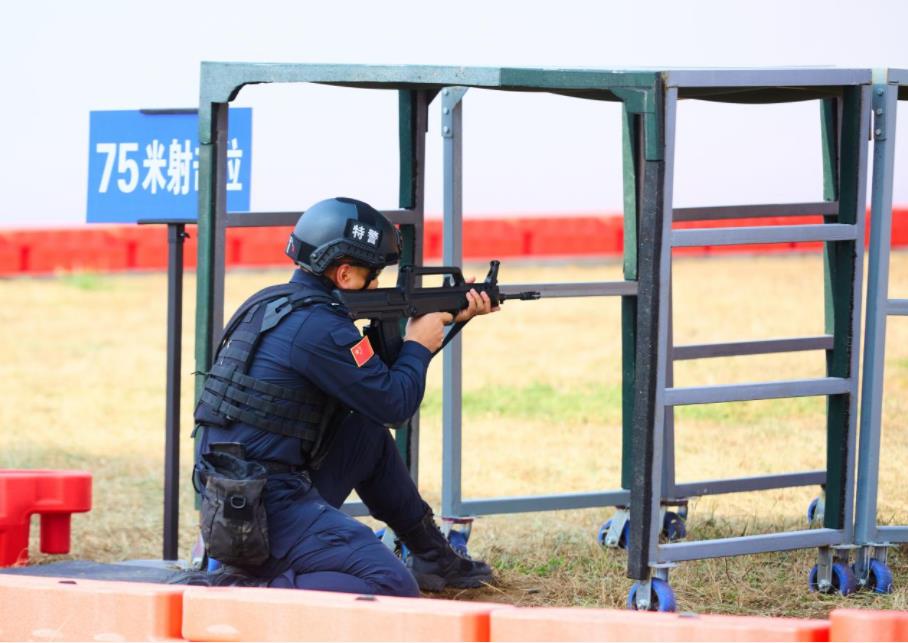 战严寒练硬功 呼和浩特市特警锻造守护尖兵