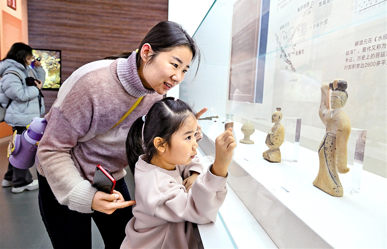 居延遗址出土汉简专题展等三展开展