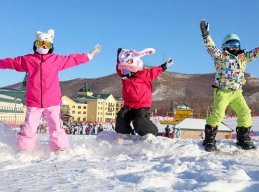 呼倫貝爾市首個“雪假”激活冬季文旅熱潮