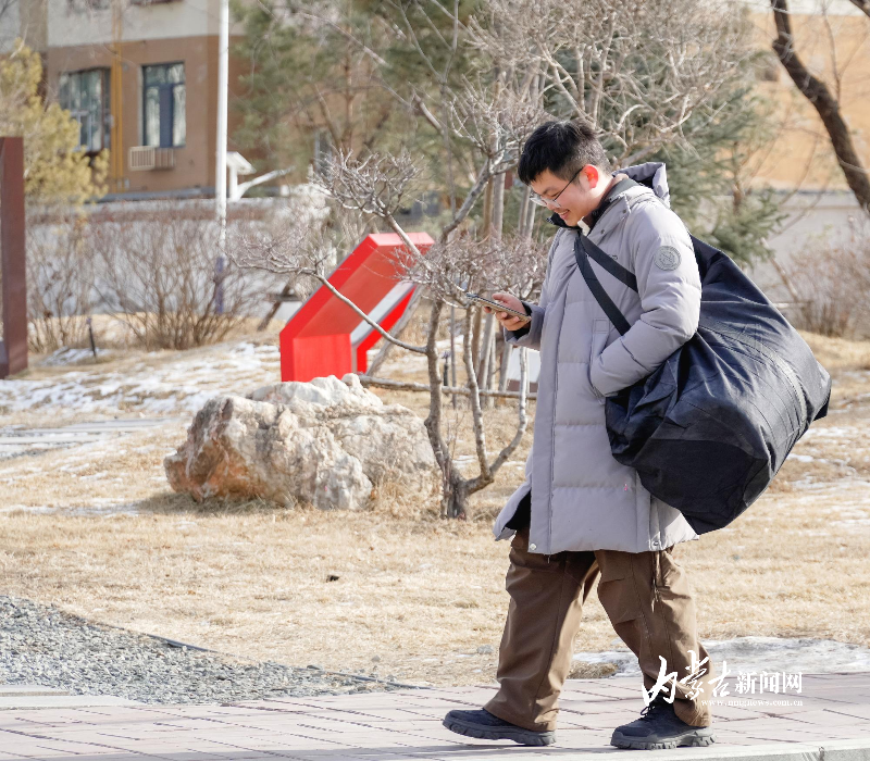 离校.jpg mmexport1768281871755_edit_492542966148801.jpg