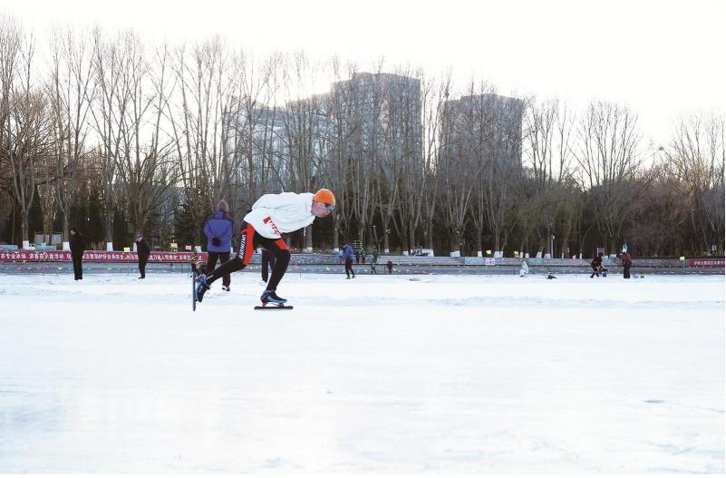 冰雪经济带动消费燃起来