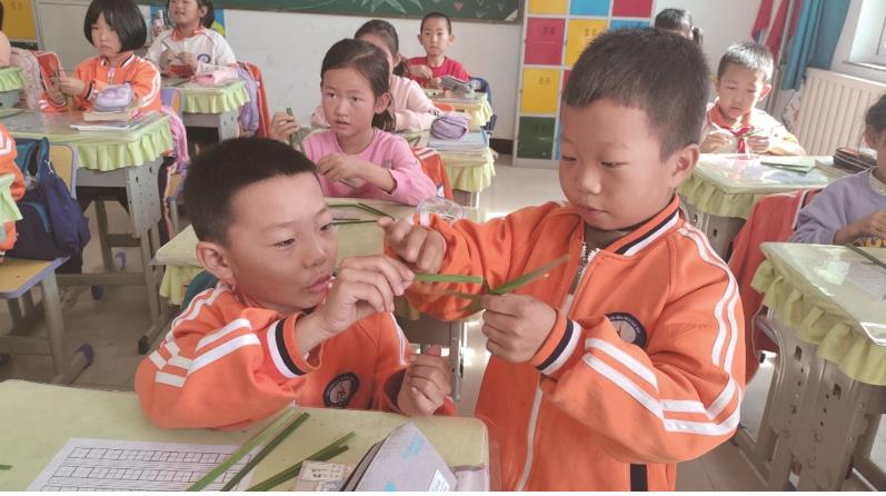 非遗瑰宝进校园 文化自信润心田