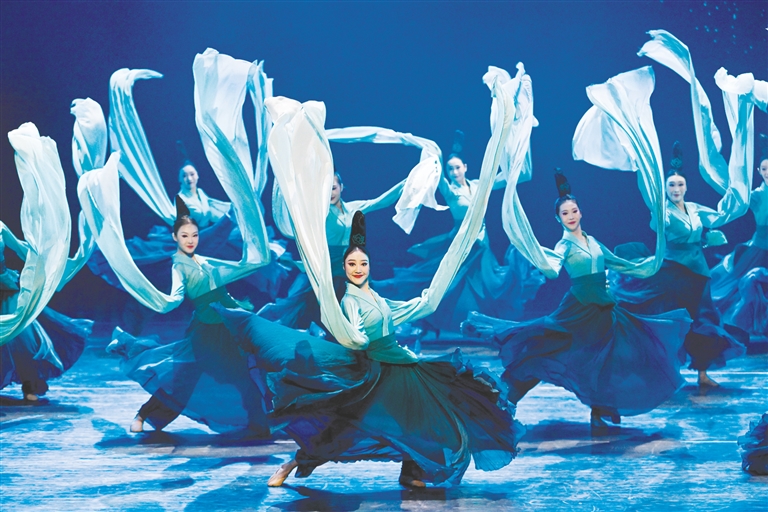 12部精品力作集中亮相 2026内蒙古新年舞蹈晚会震撼上演