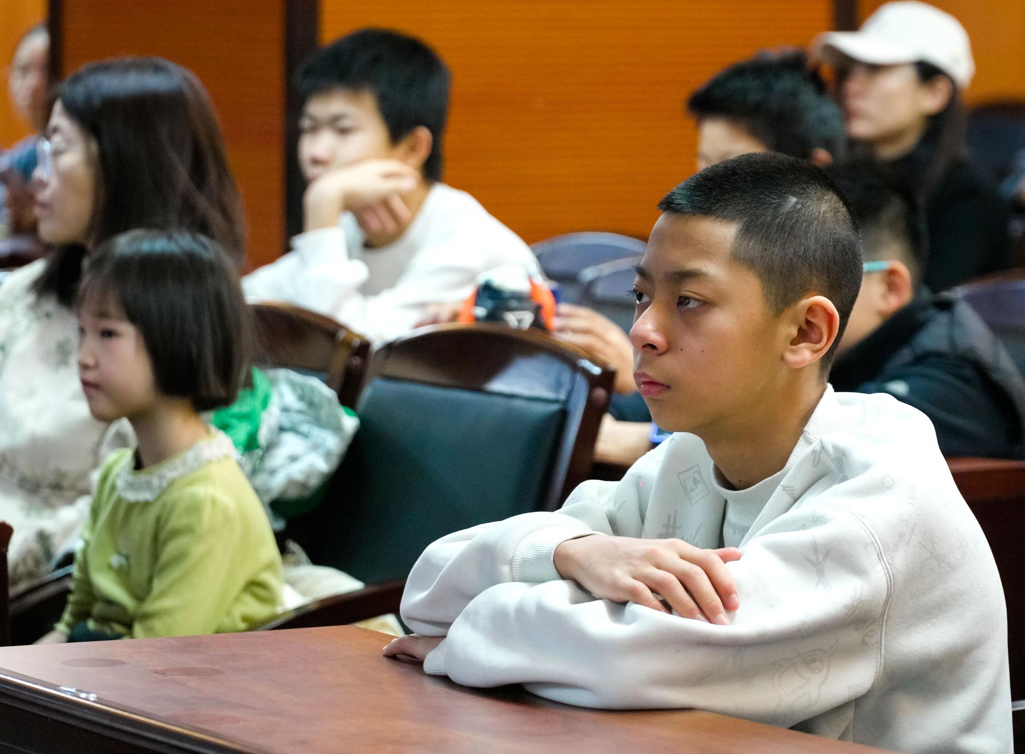 认真聆听5.jpg mmexport1769316247585.jpg