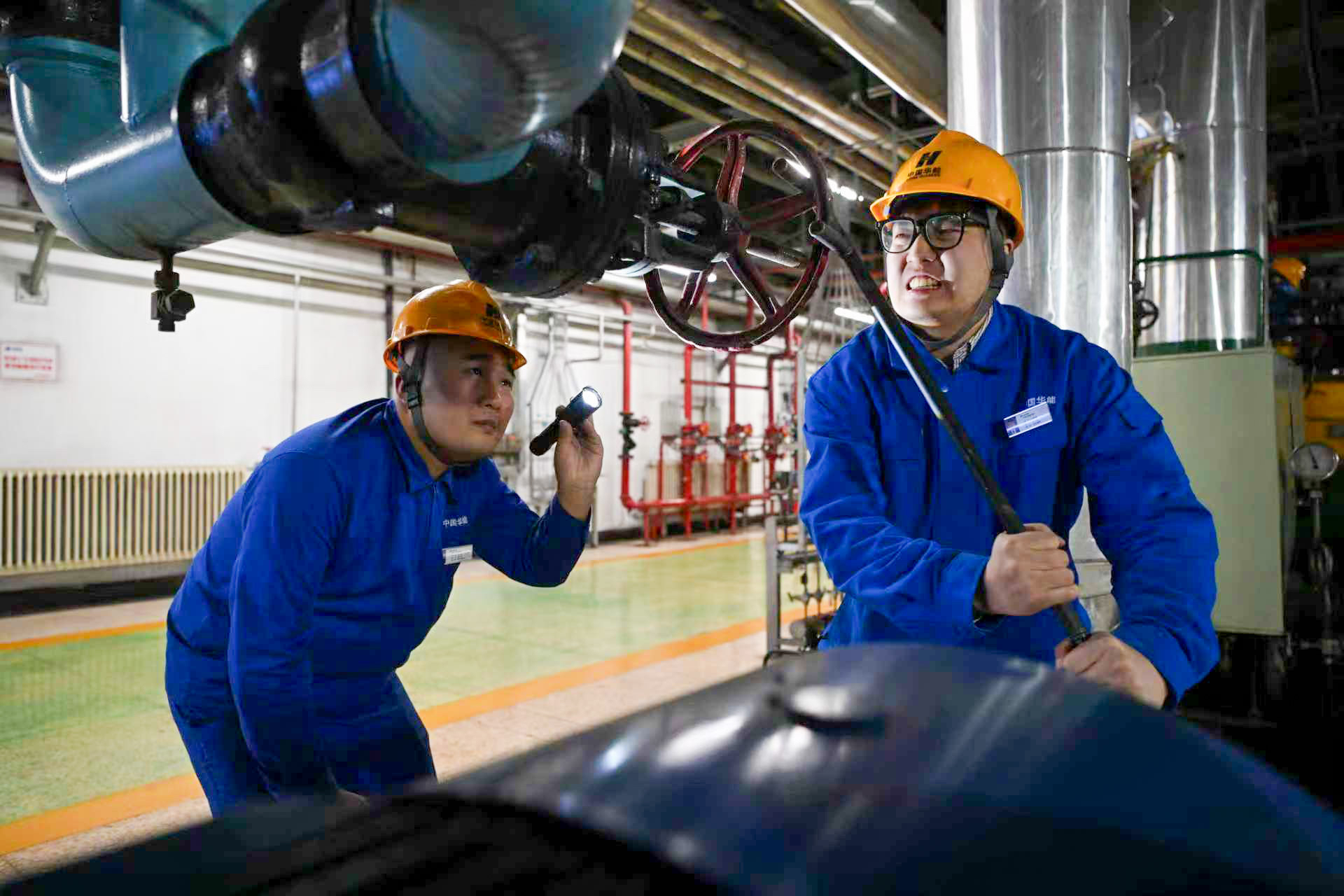 保供不停歇 温暖过大年