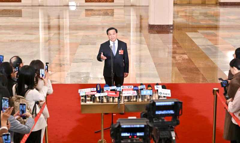 两会丨十四届全国人大四次会议第二场“部长通道”集中采访活动举行