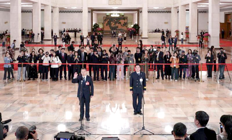 两会丨十四届全国人大四次会议第二场“代表通道”集中采访活动举行