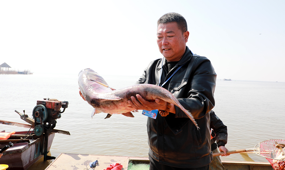 开河尝鲜寻味哈素海 土左旗第二届开河活动热闹启幕