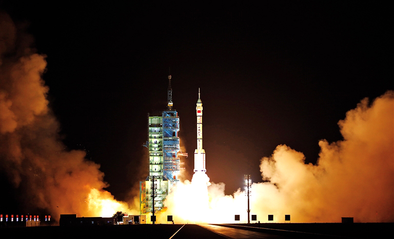 从瀚海飞向星海——额济纳目送神舟二十三号赴星辰之约