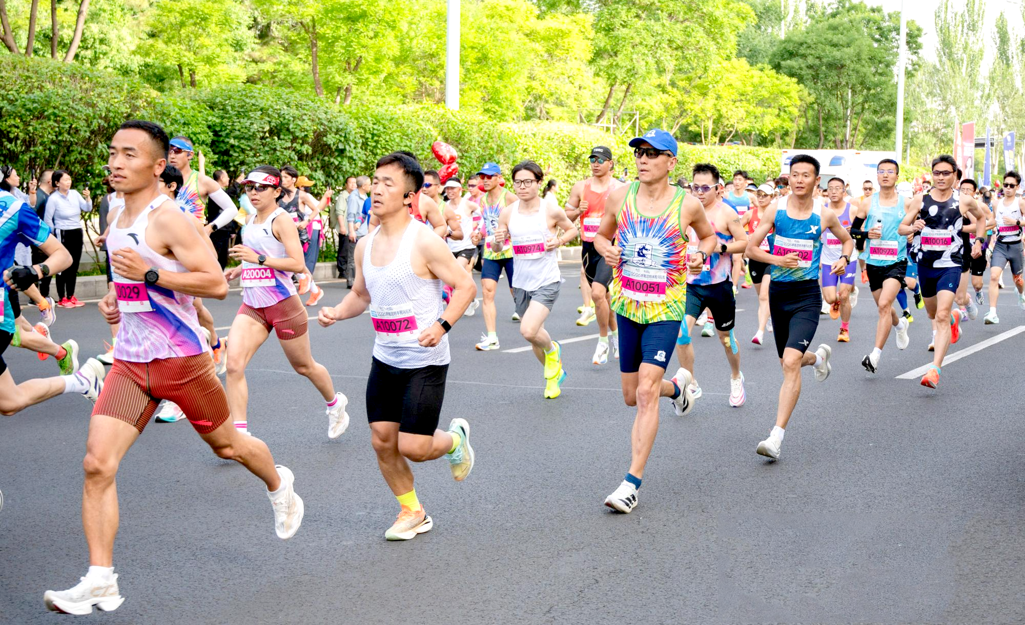 万人奔跑燃动青城