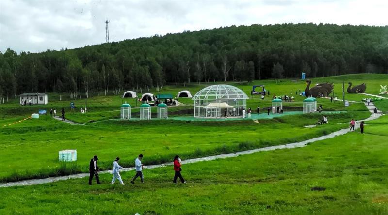 2026呼伦贝尔牙克石凤凰山夏日冲雪狂欢季启幕