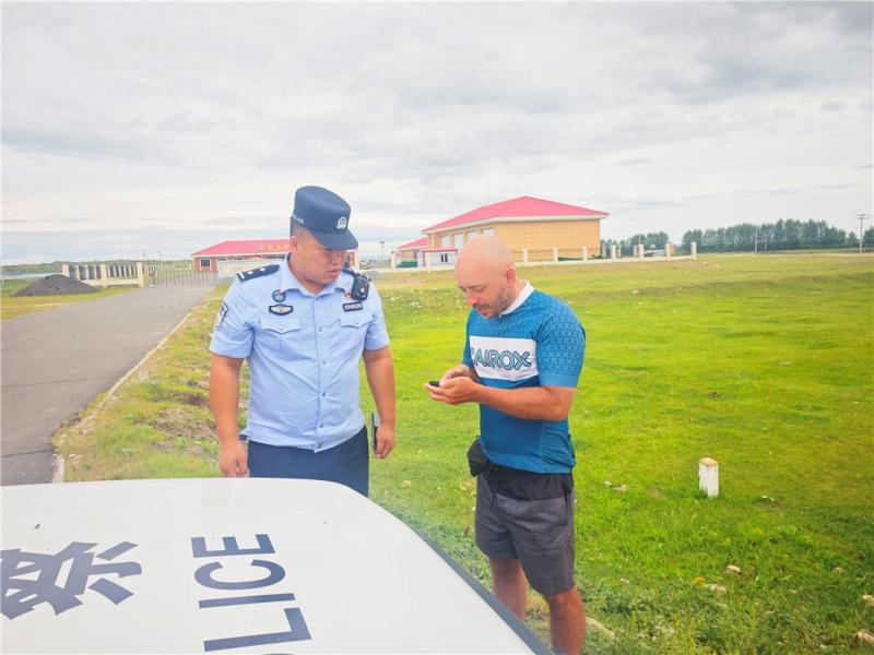 标题呼和浩特旅游警务模式8月服务游客超十万人次