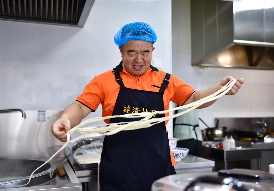 走一线改文风|一碗面的温度