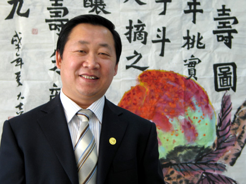 张凤新：青春书写非凡之彩--专题