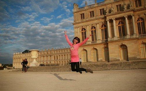 正文  曾美娟是2006年环球小姐四川赛区冠军,也是成足队长汪嵩的女