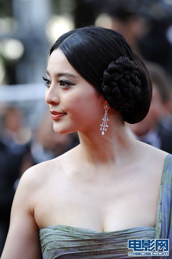 "范爷"经典造型 中国芭比娃娃