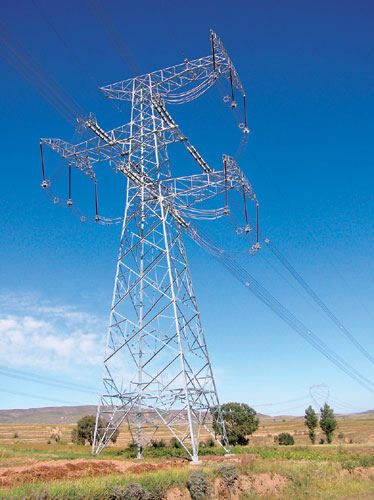 霍林河至沈阳沙岭500kv输电线路.李克信摄