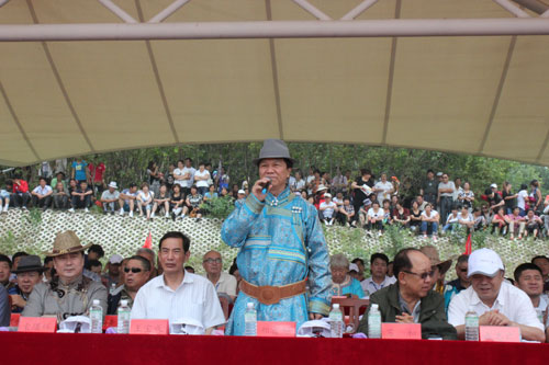 莫旗举办2012年斡包节庆典